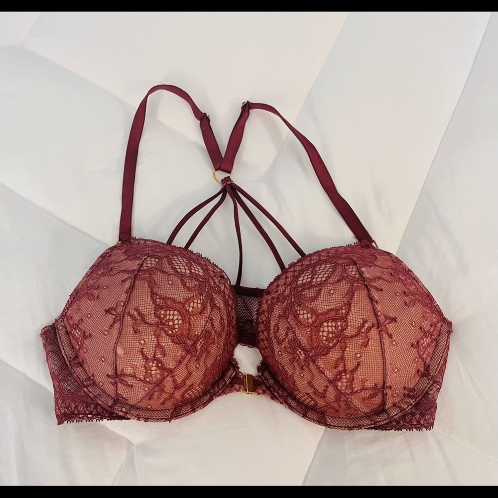 Victoria’s Secret Bombshell Bra- 34B